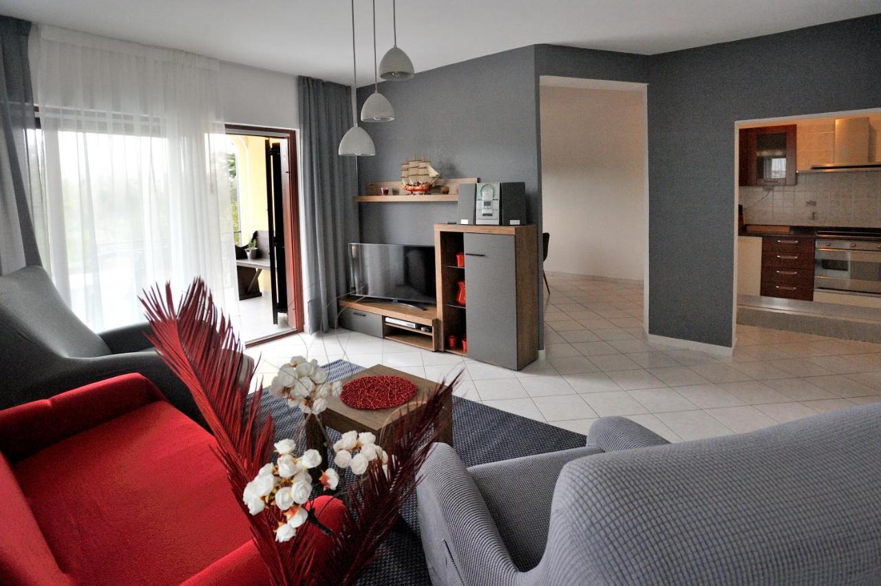 Apartment Vinja Porec - Privat Garden - Whirlpool Luaran gambar