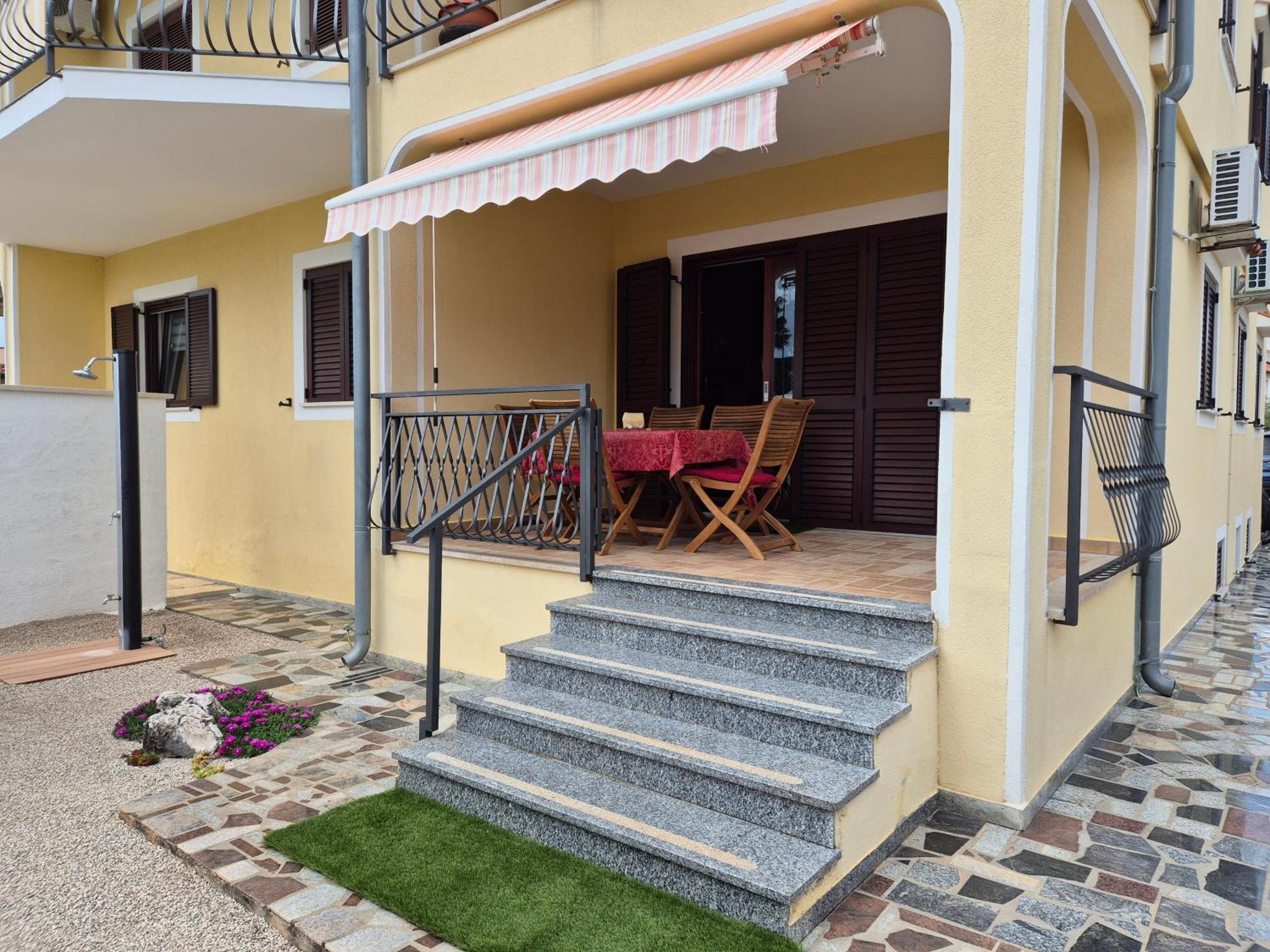 Apartment Vinja Porec - Privat Garden - Whirlpool Luaran gambar