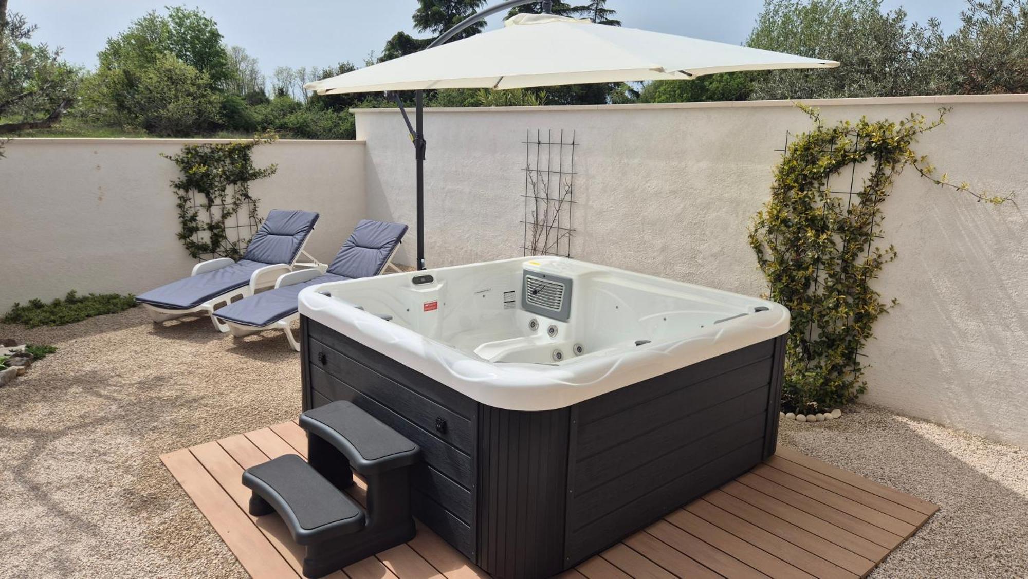 Apartment Vinja Porec - Privat Garden - Whirlpool Luaran gambar