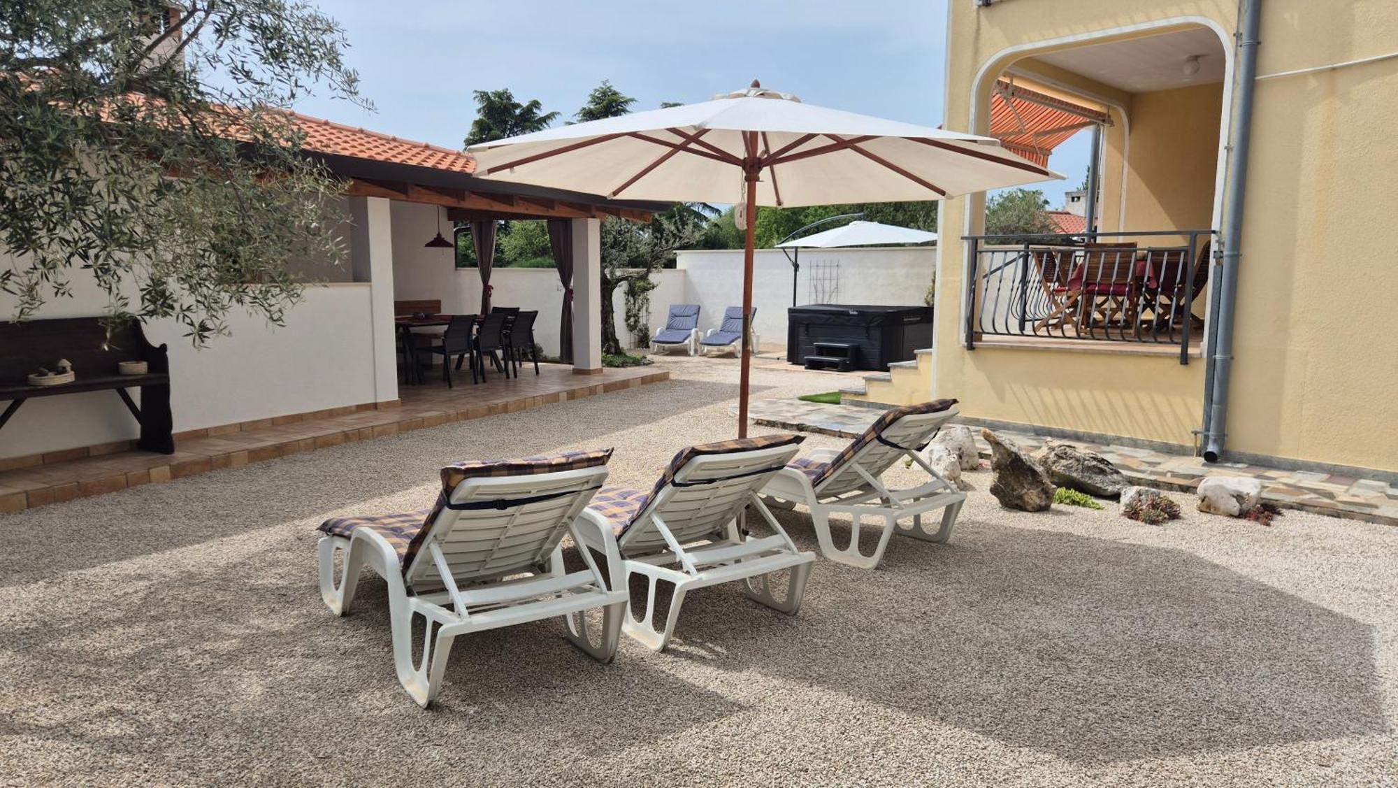 Apartment Vinja Porec - Privat Garden - Whirlpool Luaran gambar