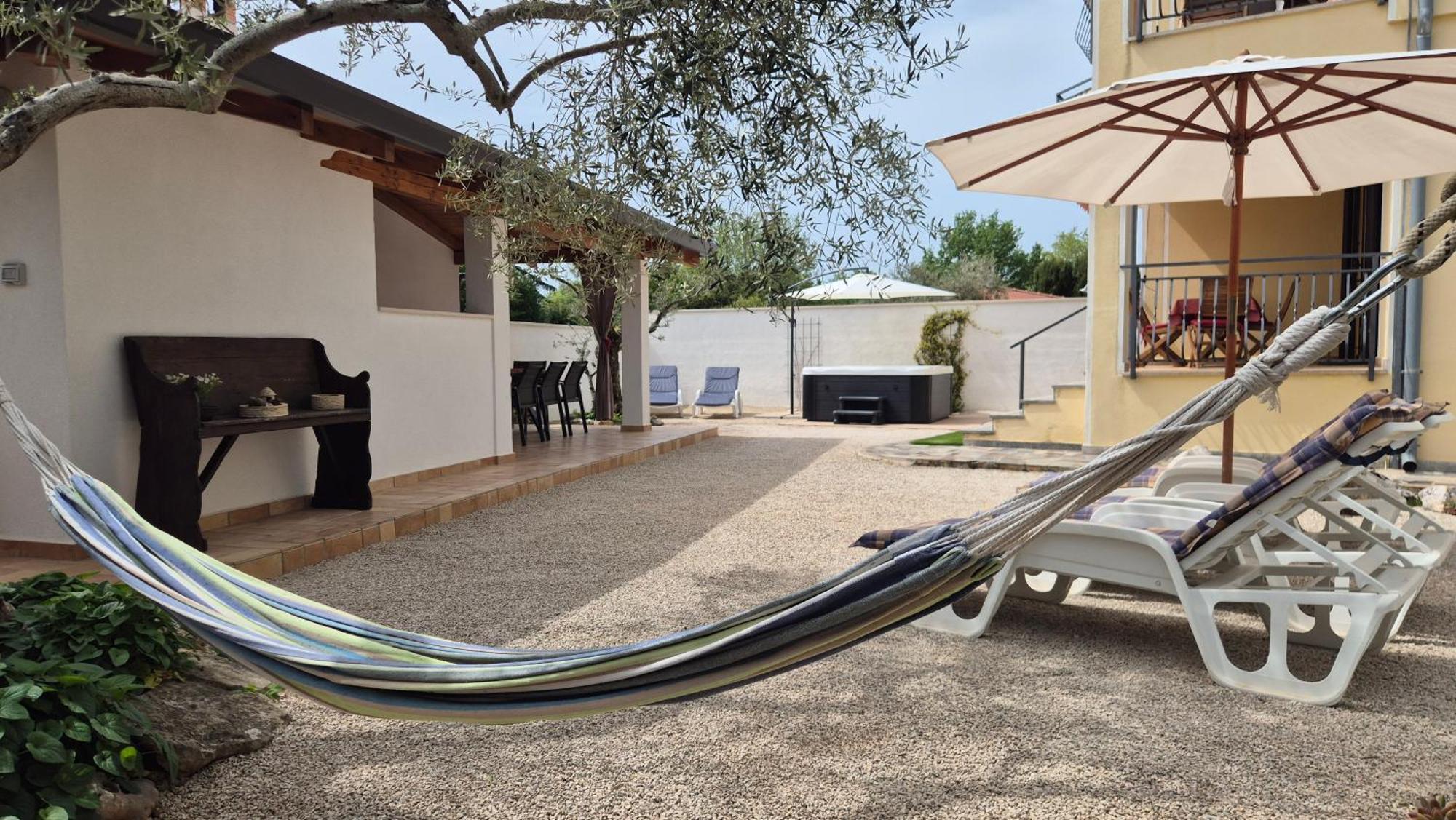 Apartment Vinja Porec - Privat Garden - Whirlpool Luaran gambar